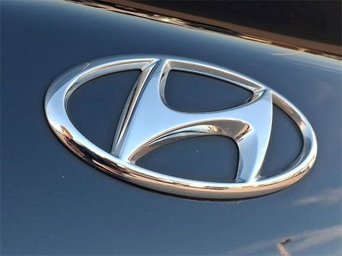 Used 2023 Hyundai Sonata Blue image 29