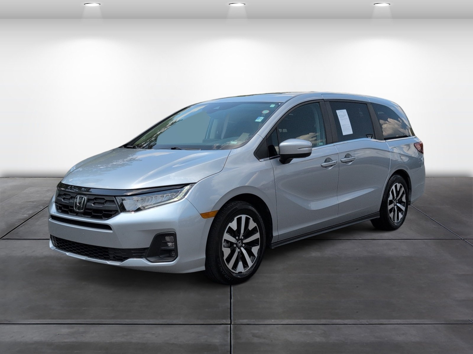 Certified 2025 Honda Odyssey EX-L image 4
