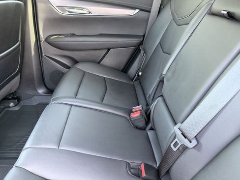 Certified 2025 Cadillac XT5 Luxury image 18