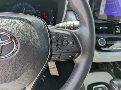 Used 2024 Toyota Corolla XSE FWD image 31
