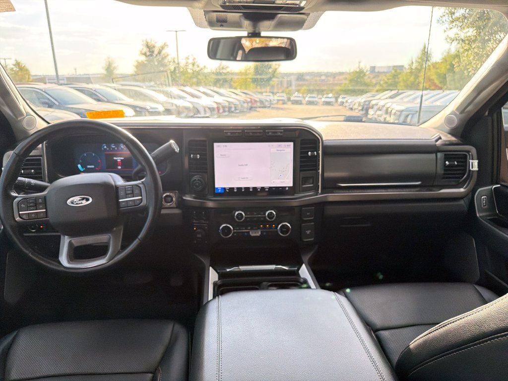 Used 2023 Ford F250 Lariat w/ Lariat Ultimate Package AWD/4WD image 28