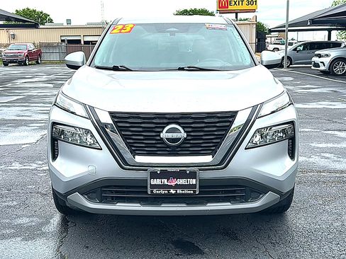 Used 2023 Nissan Rogue SV FWD image 11