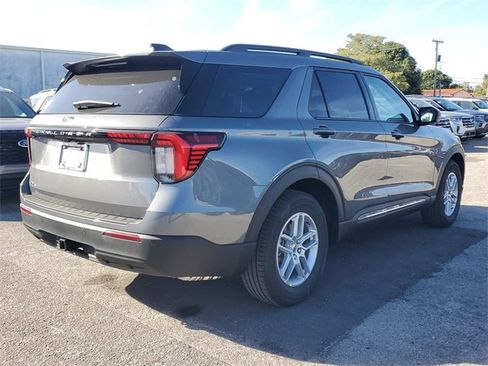 New 2025 Ford Explorer Active w/ Active Comfort Package image 4