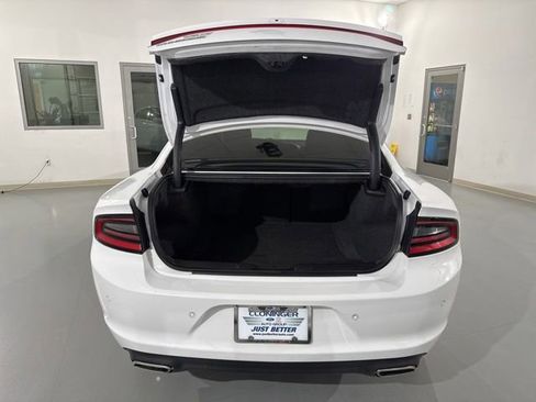 Used 2022 Dodge Charger SXT RWD image 11