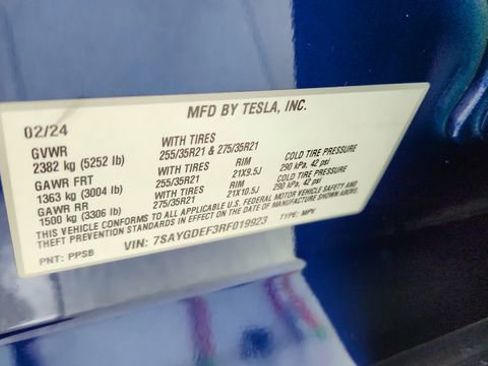 Used 2024 Tesla Model Y Performance image 59