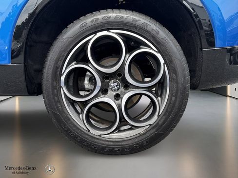 Used 2025 Alfa Romeo Tonale AWD/4WD image 18