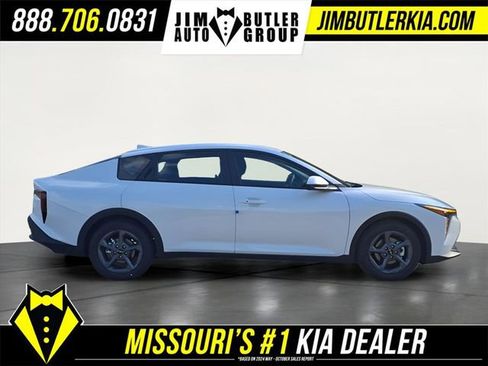 New 2025 Kia K4 FWD image 25