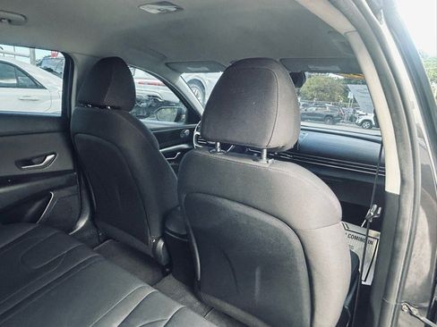 Used 2022 Hyundai Elantra SEL w/ Convenience Package image 12