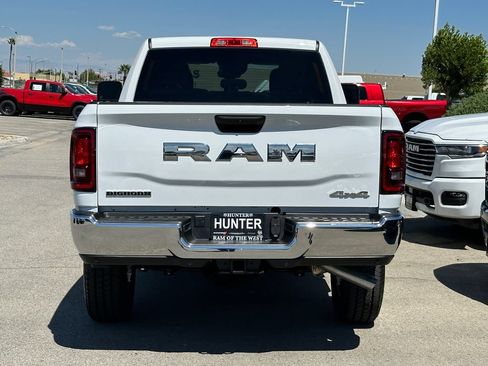 New 2026 RAM 2500 Big Horn AWD/4WD image 6