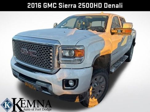 Used 2016 GMC Sierra 2500 Denali image 3