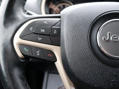 Used 2017 Jeep Cherokee 75th Anniversary image 36