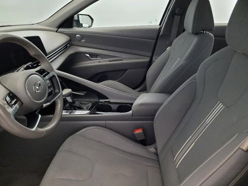 Used 2023 Hyundai Elantra SEL w/ Convenience Package FWD image 17