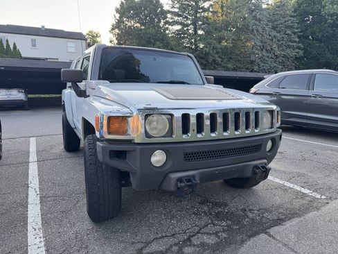 Used 2007 HUMMER H3 AWD/4WD image 1