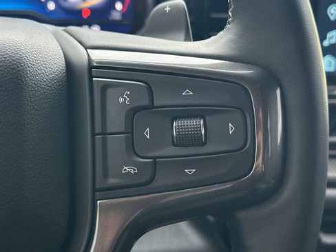 Used 2025 Chevrolet Silverado 1500 ZR2 w/ Technology Package image 33