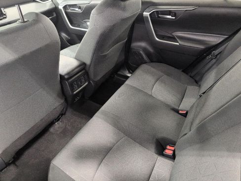 Used 2025 Toyota RAV4 XLE AWD/4WD image 21
