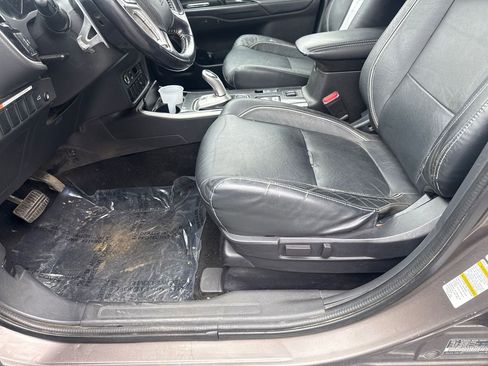 Used 2018 Mitsubishi Outlander GT AWD/4WD image 70
