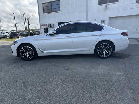 Used 2023 BMW 540i xDrive image 3