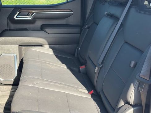 Used 2024 Chevrolet Silverado 1500 LT Trail Boss w/ Convenience Package II AWD/4WD image 13