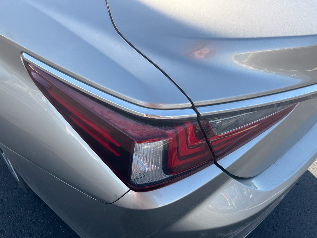 Used 2021 Lexus ES 250 w/ Premium Package AWD/4WD image 19