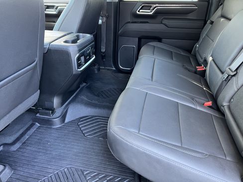 Used 2024 Chevrolet Silverado 3500 LTZ w/ LTZ Convenience Package AWD/4WD image 19