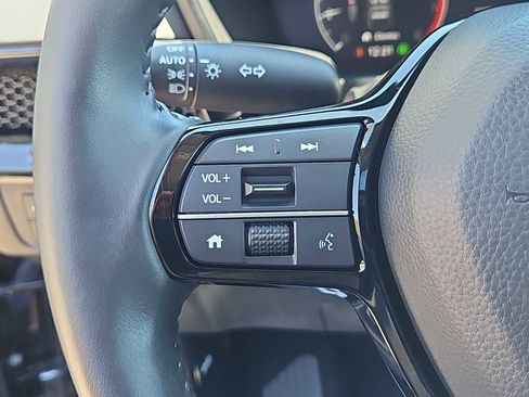 Used 2024 Honda CR-V EX-L image 19