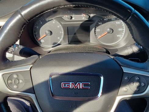 Used 2017 GMC Acadia SLE w/ Driver Alert Package I image 6