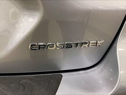 Used 2024 Subaru Crosstrek 2.0i Premium AWD/4WD image 8