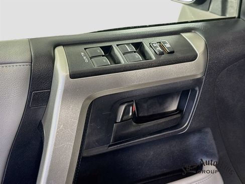 Used 2010 Toyota 4Runner SR5 RWD image 21