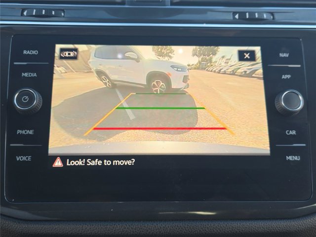 Used 2023 Volkswagen Tiguan SEL R-Line AWD/4WD image 19