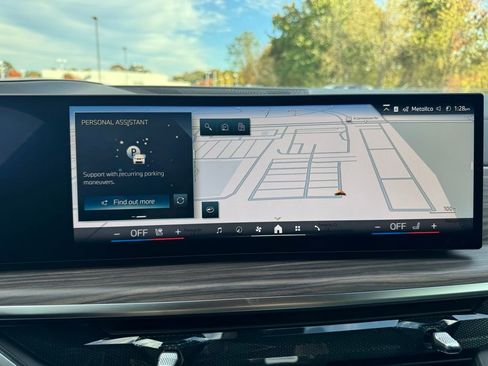 New 2026 BMW X5 xDrive50e w/ Executive Package image 17