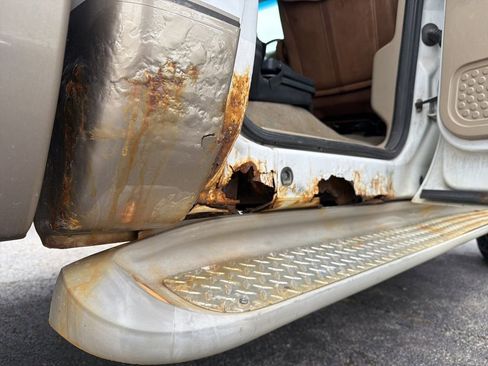 Used 2006 Ford F250 XL image 19