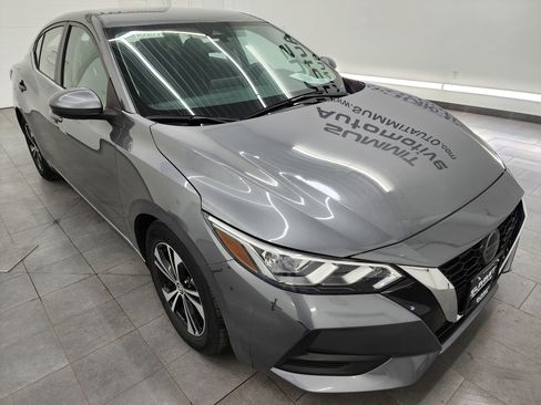 Used 2023 Nissan Sentra SV image 3