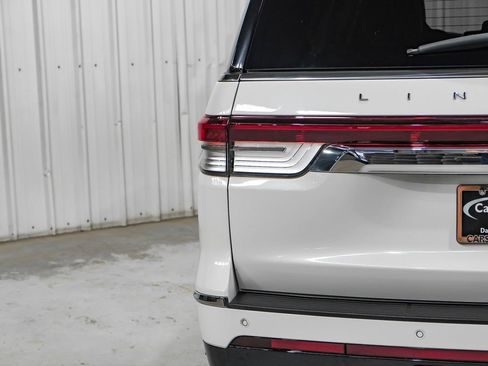 Used 2022 Lincoln Navigator L Reserve AWD/4WD image 52