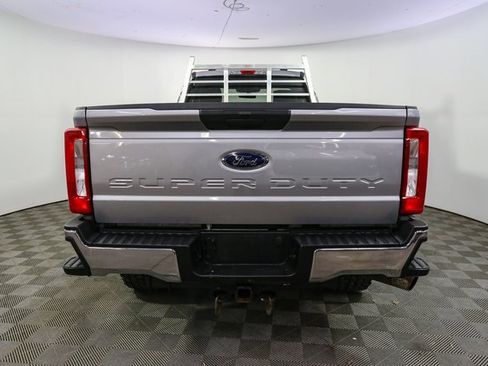 Used 2023 Ford F250 XLT image 9