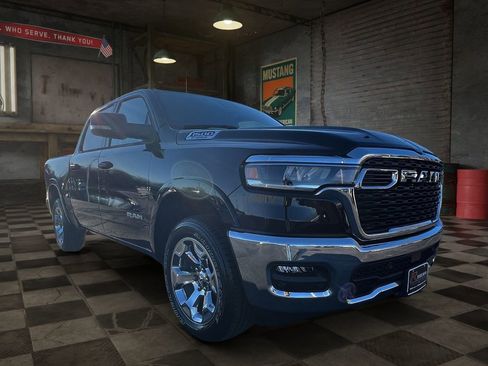 Used 2025 RAM 1500 Big Horn AWD/4WD image 6