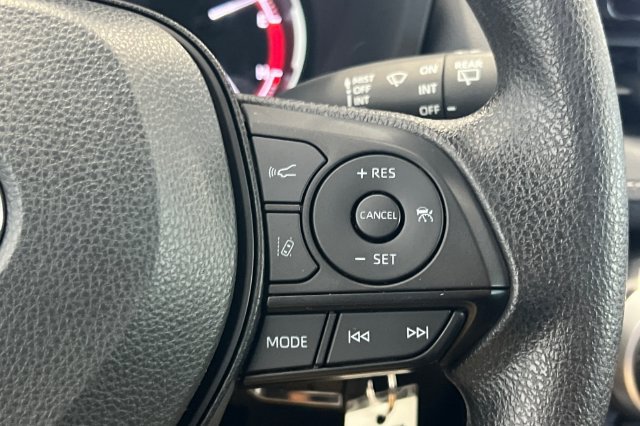 Used 2025 Toyota RAV4 LE FWD image 27