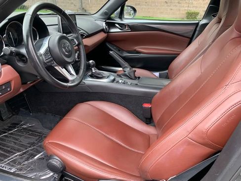 Used 2017 MAZDA MX-5 Miata RF Grand Touring RWD image 10