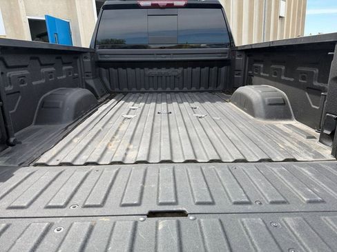 Used 2024 GMC Sierra 2500 AT4 w/ AT4 Premium Plus Package AWD/4WD image 16