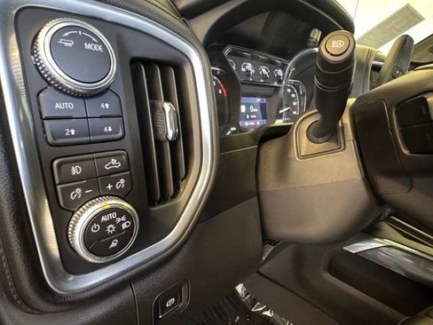 Used 2020 GMC Sierra 1500 AT4 w/ AT4 Premium Package AWD/4WD image 6