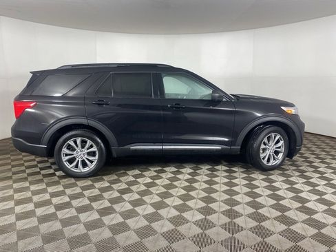 Used 2023 Ford Explorer XLT w/ Equipment Group 202A image 21