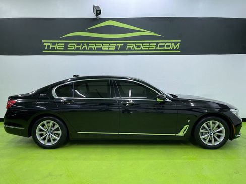 Used 2018 BMW 740e xDrive image 11