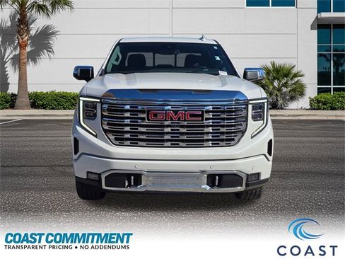 Used 2022 GMC Sierra 1500 Denali image 2