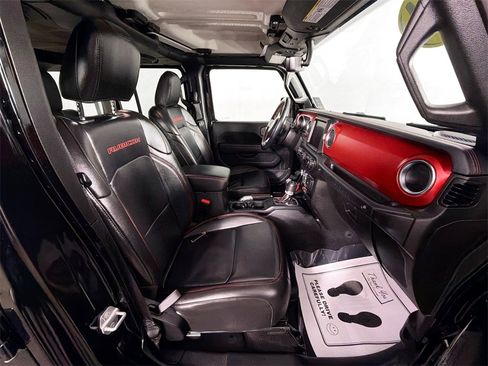 Used 2021 Jeep Wrangler Unlimited Rubicon w/ Uconnect 4C Nav & Sound Group image 28