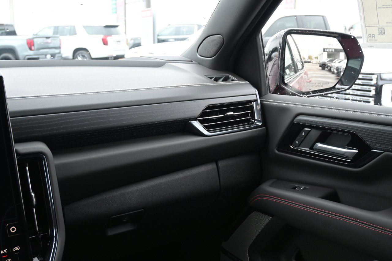 New 2027 GMC Yukon AT4 Ultimate AWD/4WD image 8