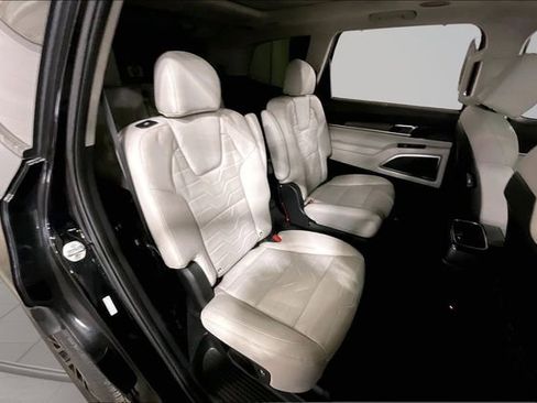 Used 2022 Kia Telluride SX w/ SX Prestige Package image 27