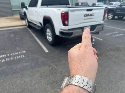 Used 2022 GMC Sierra 3500 SLE w/ SLE Value Package AWD/4WD image 22