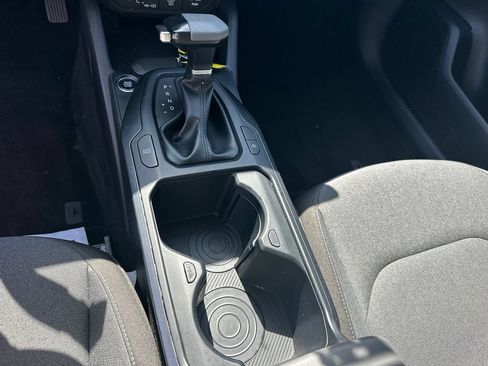 Used 2025 Kia K4 FWD image 32