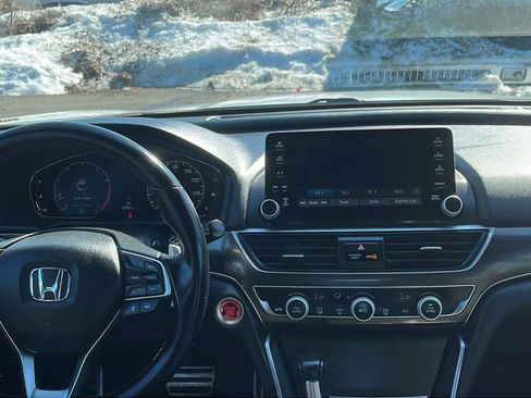 Used 2020 Honda Accord Sport image 28