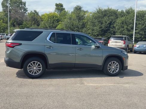 Used 2023 Chevrolet Traverse LT AWD/4WD image 9