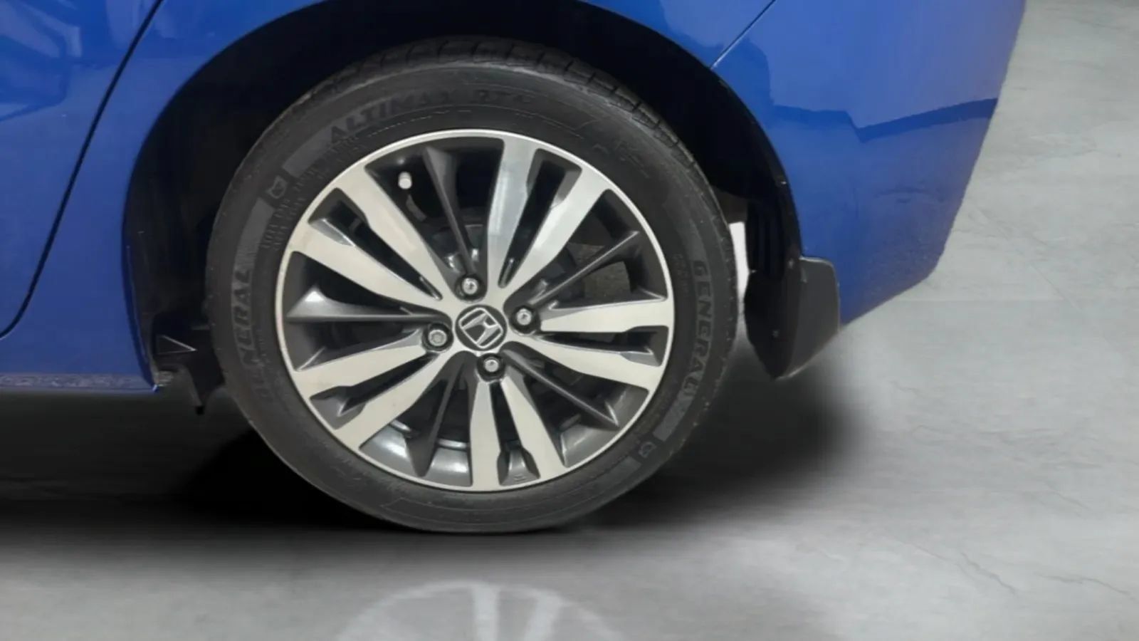 Used 2016 Honda Fit EX image 31